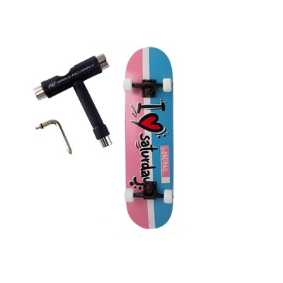 Manufacturer wholesale quick delivery skateboard for boys and girls